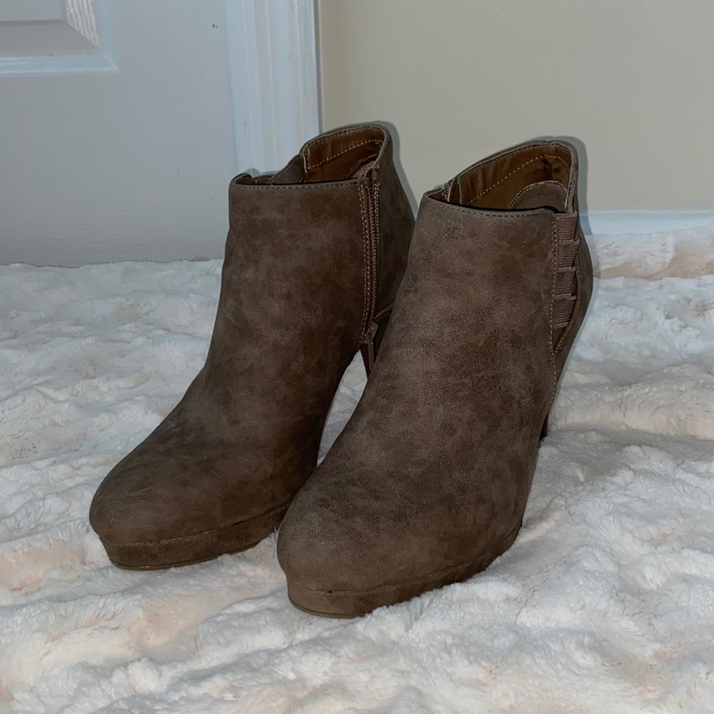 Ankle boots